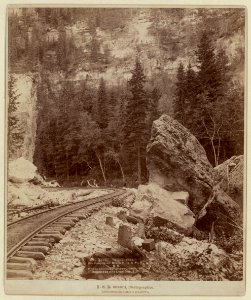 Signal Rock. Elk Canyon on Black Hills & Ft. P. R.R LCCN99613948