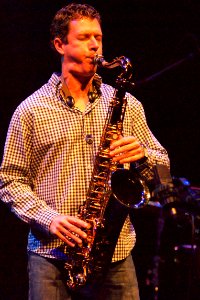 Terence Blanchard Lantaren Venster 16-5-2014 - Brice Winston (29700881165)