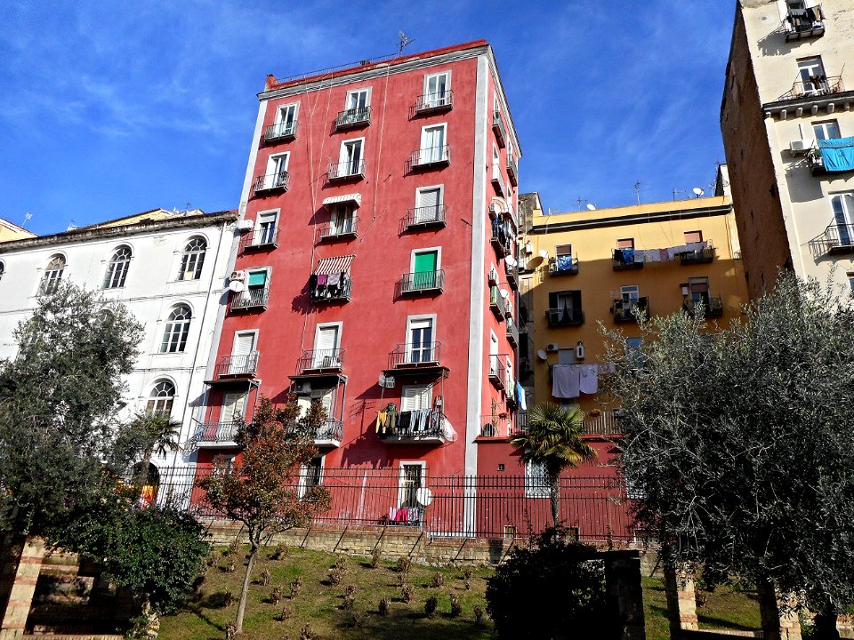The colours of Naples Pompeian red - yellow as tufa - Mansion end 19th century (30903586000)