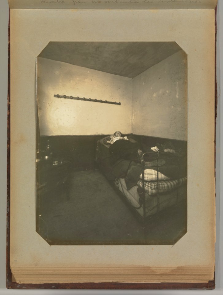 Album of Paris Crime Scenes - Attributed to Alphonse Bertillon. DP263702