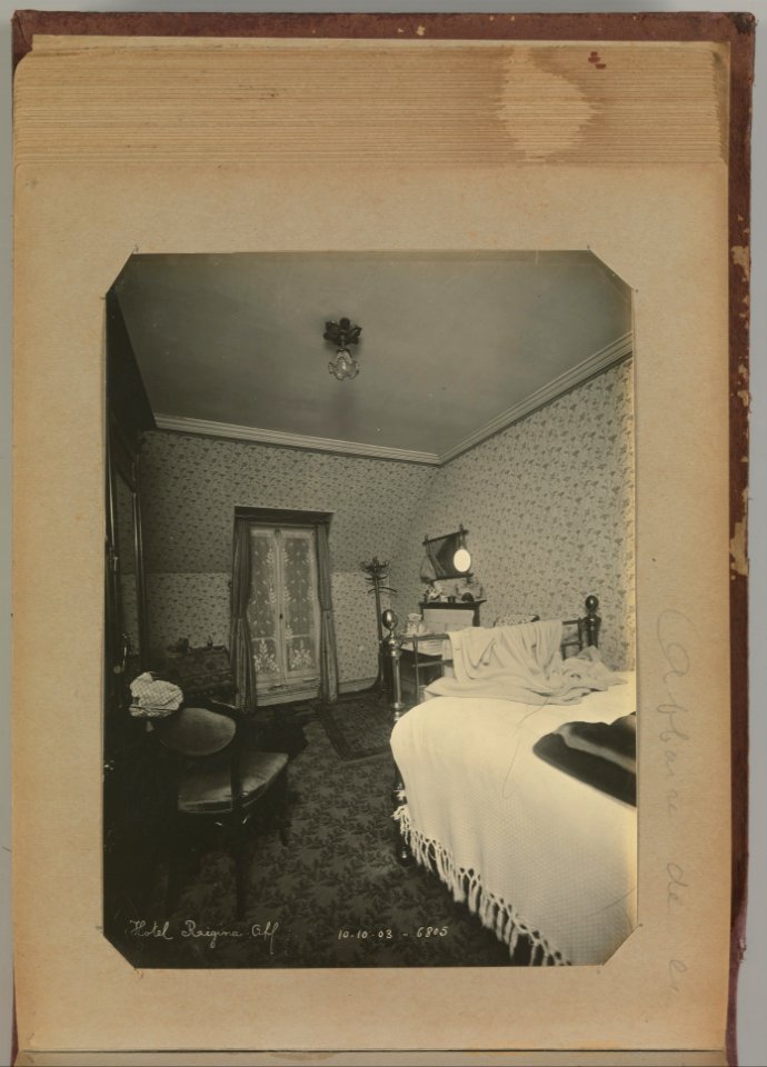 Album of Paris Crime Scenes - Attributed to Alphonse Bertillon. DP263778