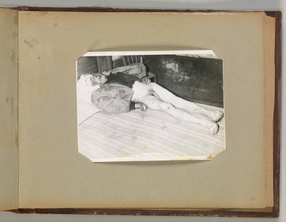 Album of Paris Crime Scenes - Attributed to Alphonse Bertillon. DP263834
