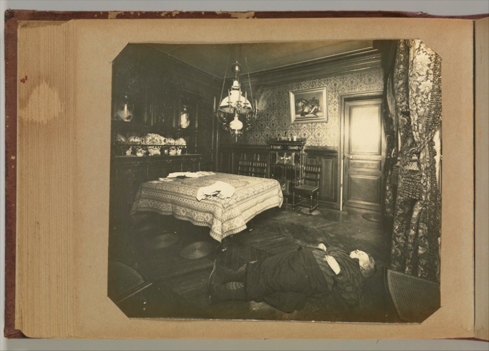 Album of Paris Crime Scenes - Attributed to Alphonse Bertillon. DP263788
