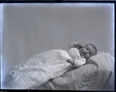 Baby Barnes, 1 Jul 1915 (16555599076)