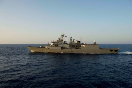 160406-N-FQ994-348 (25915213183)