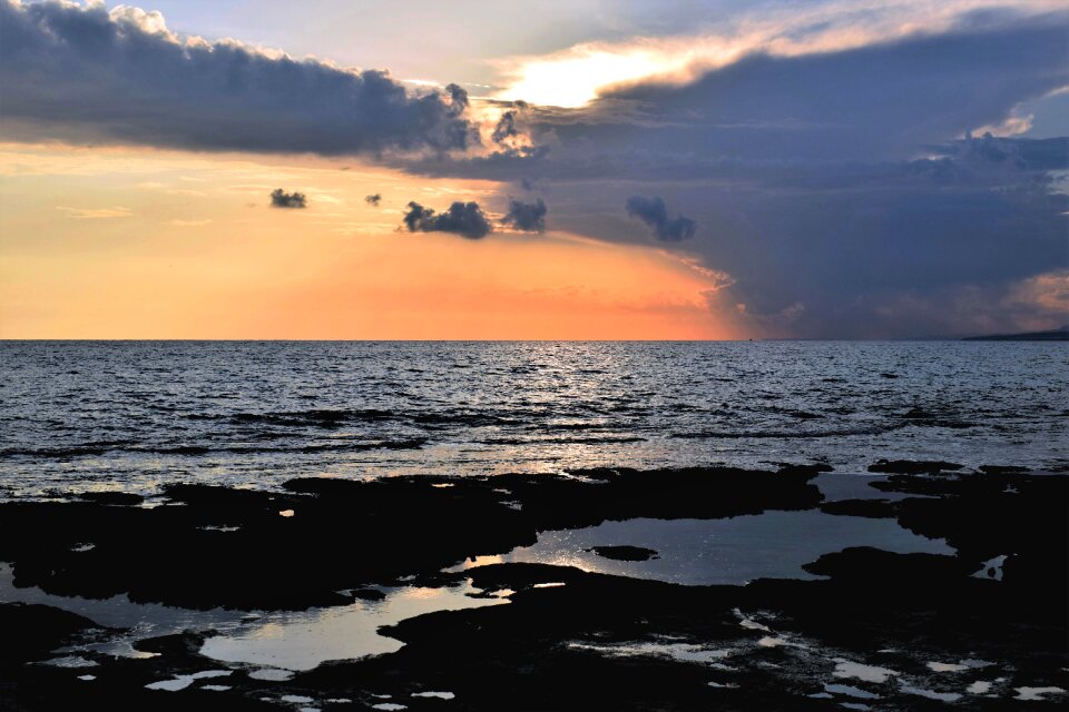 Sky clouds horizon