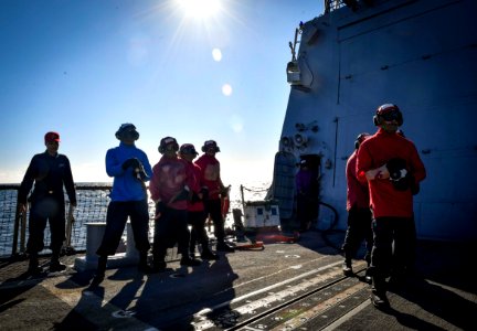 171006-N-UY653-358 (37614591571)