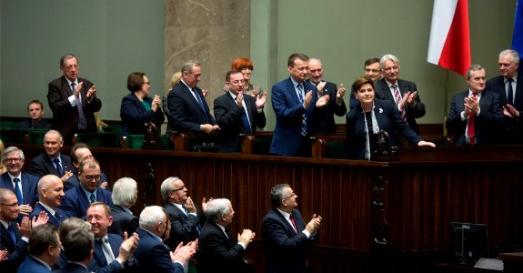 Wystąpienie premier Beaty Szydło w Sejmie (23141860944)