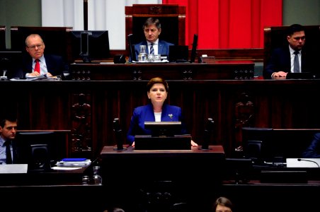 Wystąpienie premier Beaty Szydło w Sejmie (27126336345)