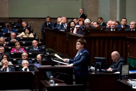 Wystąpienie premier Beaty Szydło w Sejmie (28071404836)