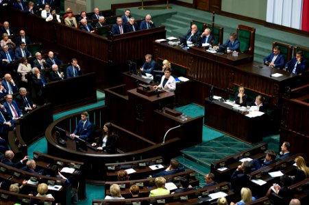 Wystąpienie premier Beaty Szydło w Sejmie (29558719970)