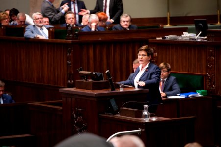 Wystąpienie premier Beaty Szydło w Sejmie (34733410661)