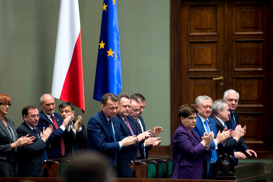 Wystąpienie premier Beaty Szydło w Sejmie (35564052602)
