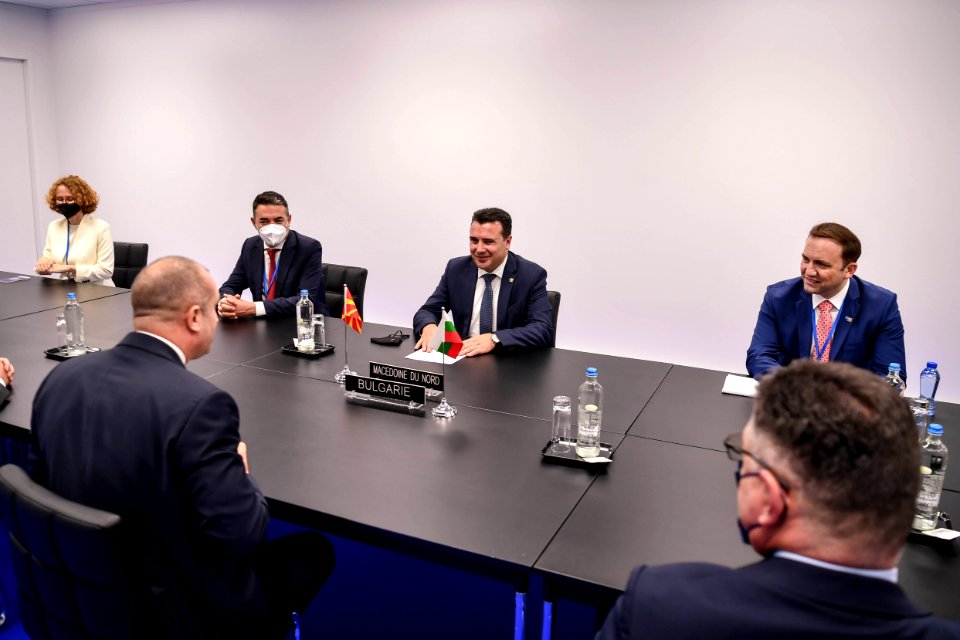 Средба на премиерот Заев и владината делегација со претседателот на Бугарија, Румен Радев -14.06.2021- (51247868149)