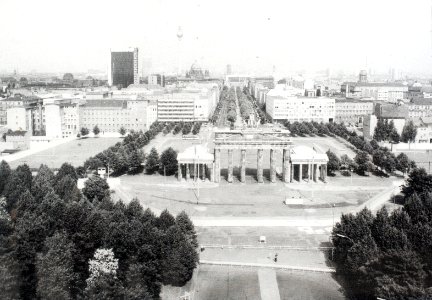 2010-03-08-berlin-mauer-by-RalfR-13
