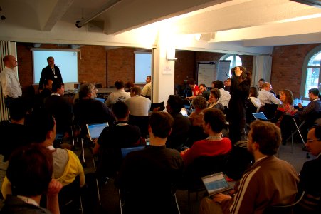 2010-04-conference-berlin-by-RalfR-17