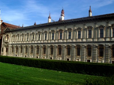 9572 - Cortile della Certosa di Pavia - Foto Giovanni Dall'Orto, 25-April-2008