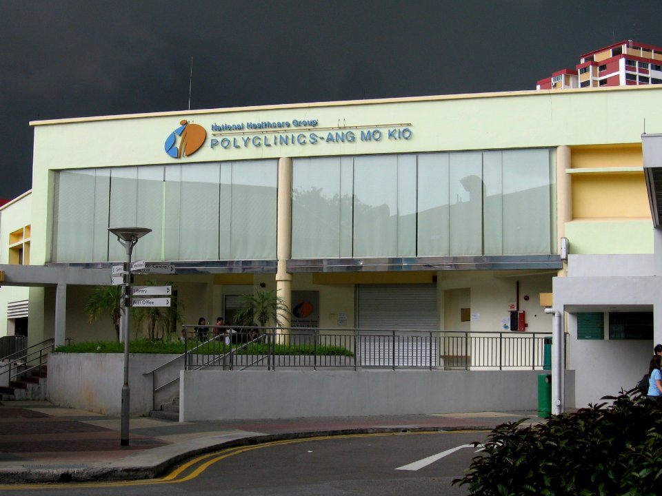 Ang Mo Kio Polyclinic, Nov 06