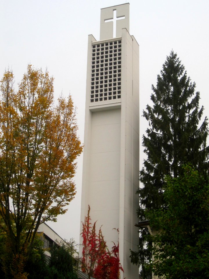 Auferstehungskirche BS Turm