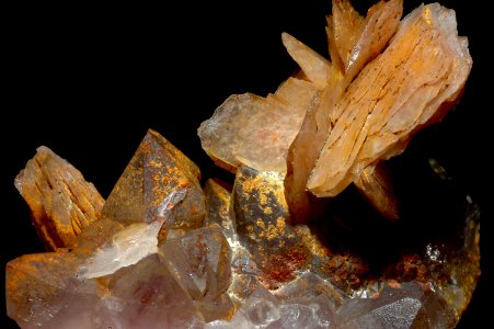 Barytine sur améthyste1 (Maroc)