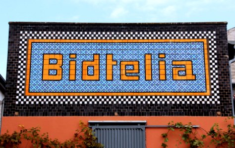 Bidtelia Werbung mit Keramik