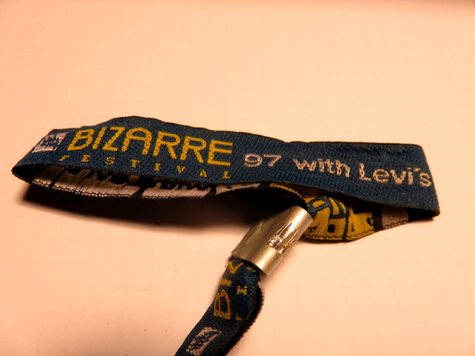 Bizarre Kontrollarmband 1997