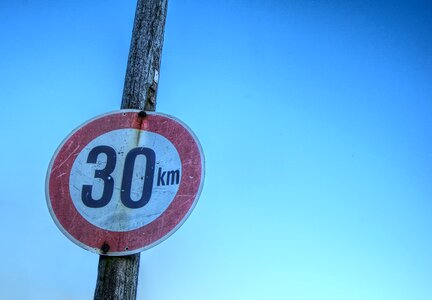 Limit speed limitation 30 photo