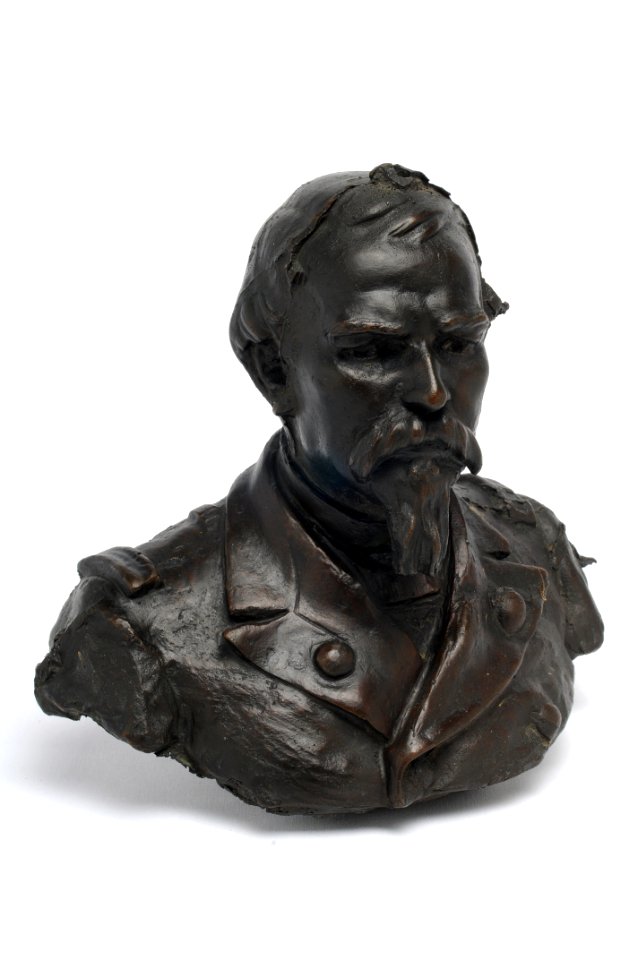 Busto de Benjamin Constant Botelho de Magalhães. Por Rodolfo Bernadelli