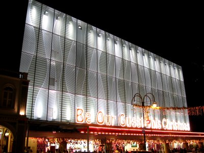 Centrepoint 10, Xmas, Dec 06
