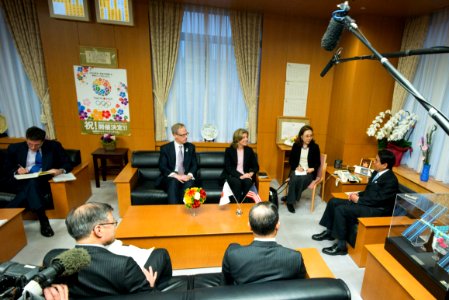 Ambassador Kennedy Meets Japan’s Education Minister Shimomura - Flickr - East Asia and Pacific Media Hub
