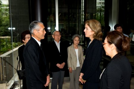 Ambassador Kennedy Pays Tribute at 9-11 Memorial - Flickr - East Asia and Pacific Media Hub (7)