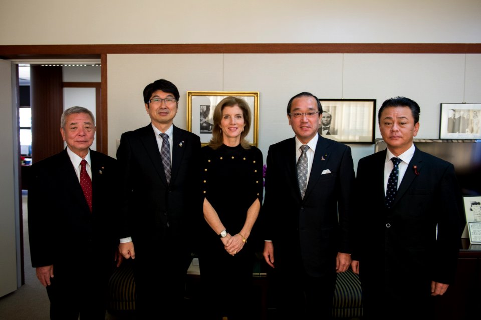 Ambassador Kennedy Meets Mayors of Hiroshima and Nagasaki - Flickr - East Asia and Pacific Media Hub (1)