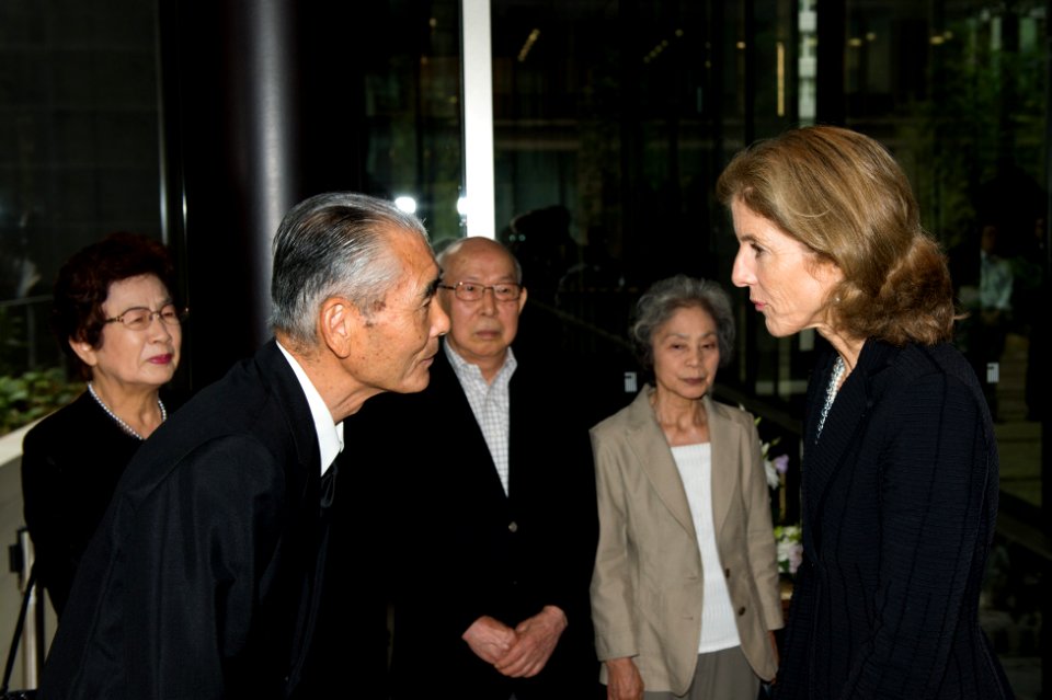 Ambassador Kennedy Pays Tribute at 9-11 Memorial - Flickr - East Asia and Pacific Media Hub (6)