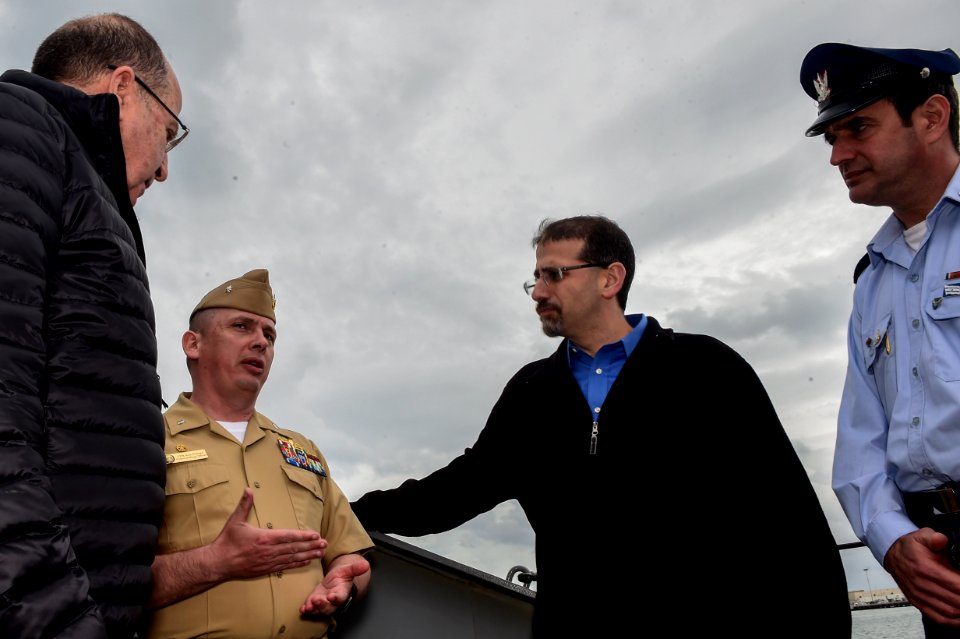 Ambassador Shapiro Hosts Israeli MoD Ya’alon on USS Carney 160222-N-FP878-262 (24915374410)