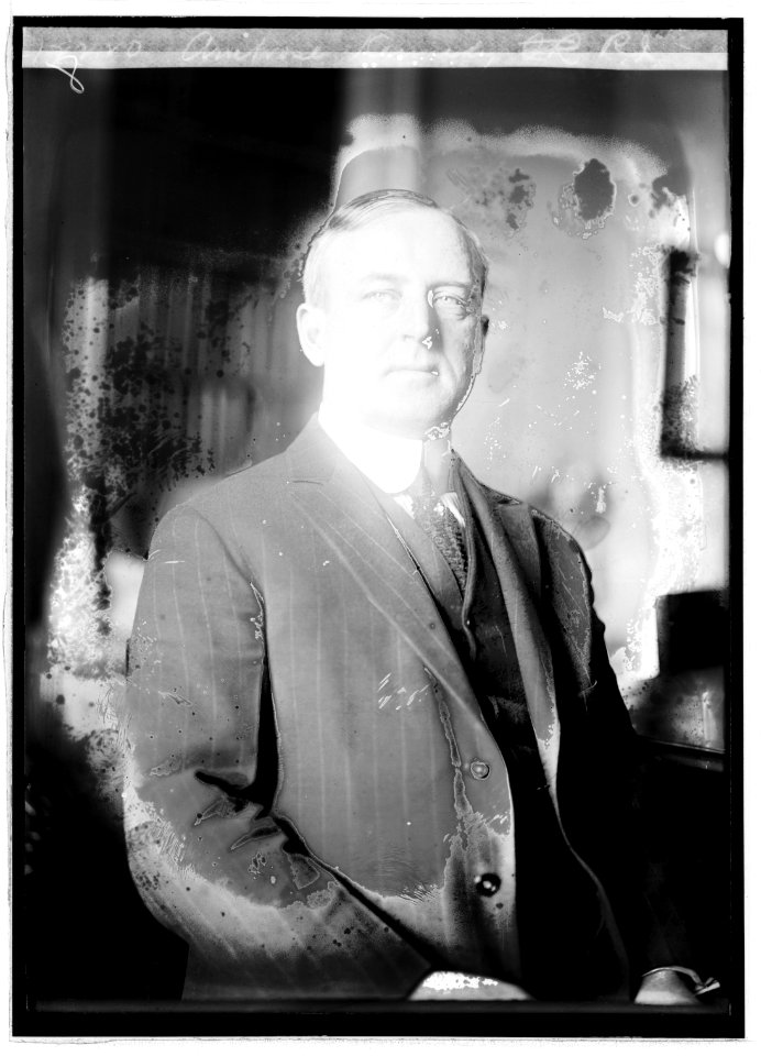Ambrose Kennedy, R.I. LCCN2016822564