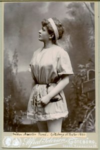 Amelie Tuné, rollporträtt - SMV - H8 161