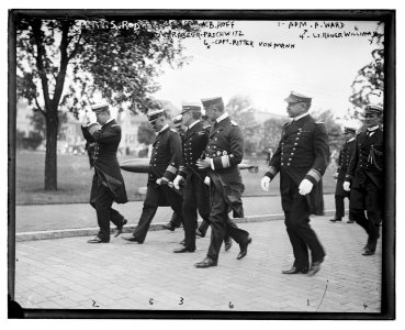 Amer. & German admirals with Count Bernstorff LCCN2014686980