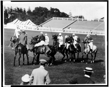 American and English polo team in action LCCN99402323