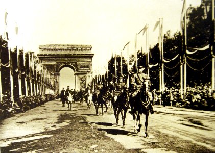 American troops during parade in Paris July 14, 1919 (30028479725) photo