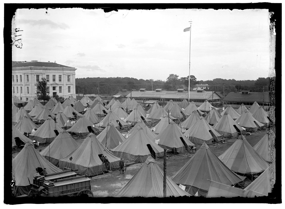 AMERICAN UNIVERSITY TRAINING CAMP. MISC. VIEWS LCCN2016868120