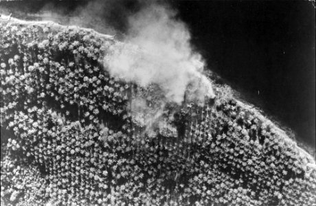 American-Planes-Bomb-Jap-Positions-In-The-Solomons-352026096567