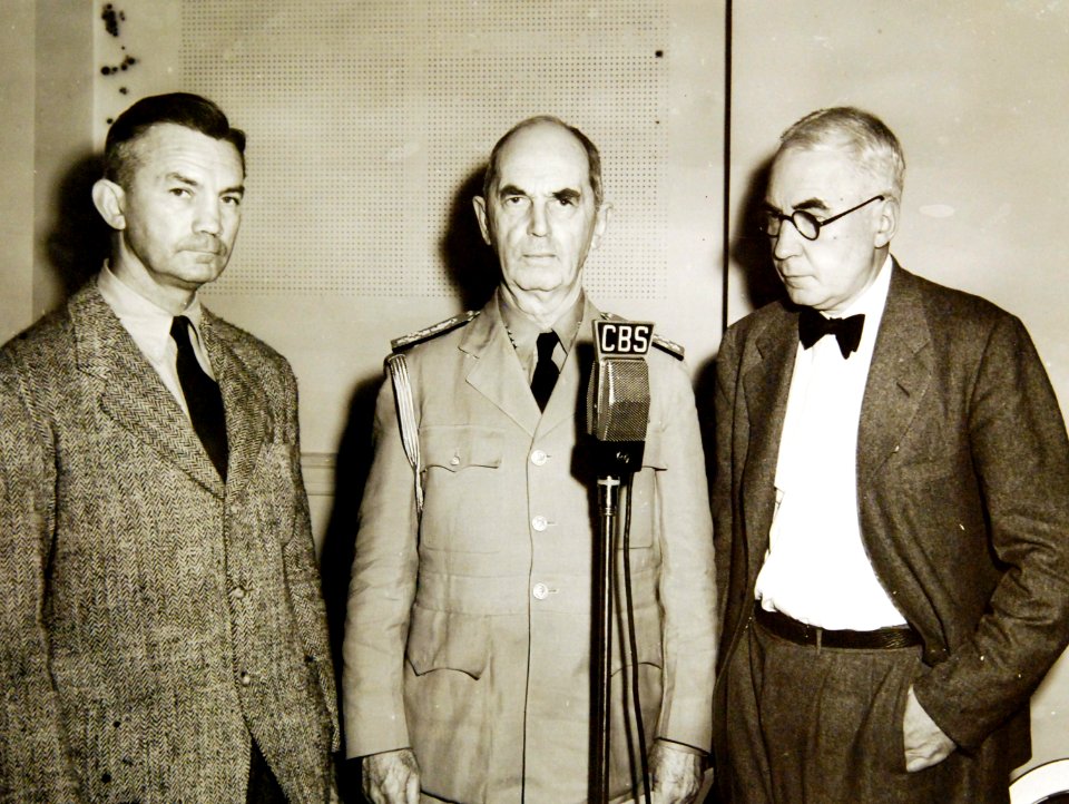 America’s Leaders Discuss War Needs in Radio Program, 1942 (34757926855)