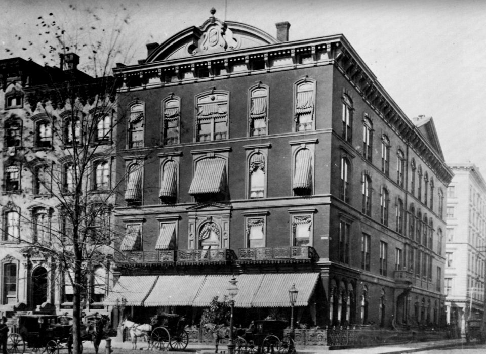 Amerikanischer Photograph um 1888 - Delmonicos (Zeno Fotografie)