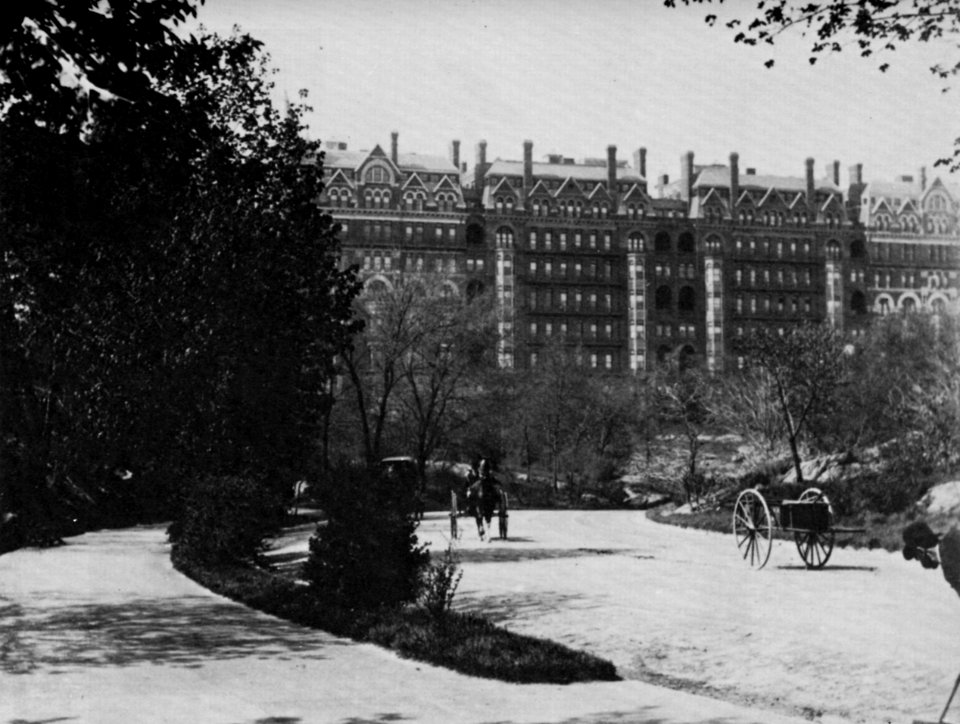 Amerikanischer Photograph um 1886 - Spanische Wohnungen (Zeno Fotografie)