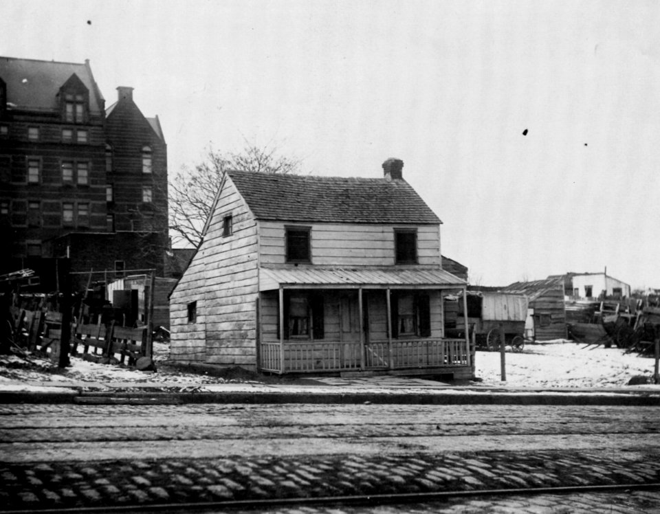 Amerikanischer Photograph um 1897-1898 - Kleines Haus bei der 120th Street (2) (Zeno Fotografie)