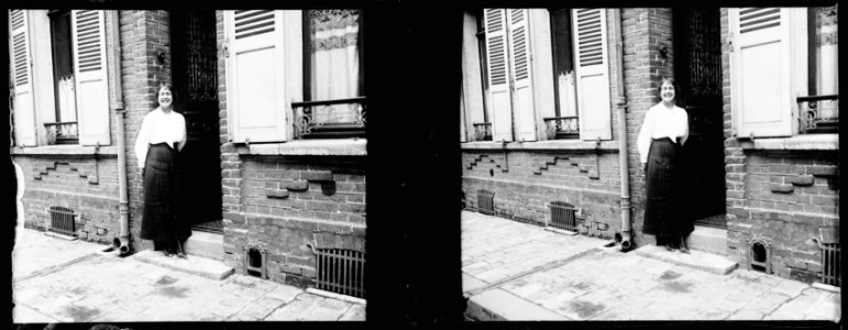 Amiens. 15 rue Latour. Mlle Delagarde - Fonds Berthelé - 49Fi292