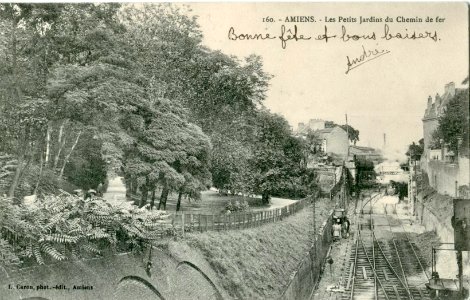 AMIENS - Les petits jardins du Chemin de fer