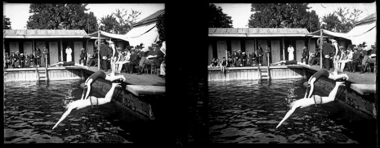 Amiens. 18-07-15. Bassin de natation. Départ des 200m - Fonds Berthelé - 49Fi144