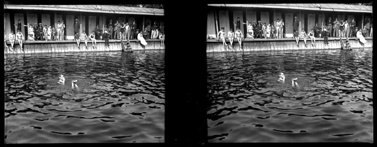Amiens. 18-07-15. Bassin de natation. Tourbier - Fonds Berthelé - 49Fi145