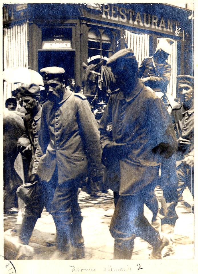 Amiens. 8.6.1915. Prisonniers allemands - Fonds Berthelé - 49Fi1874-2